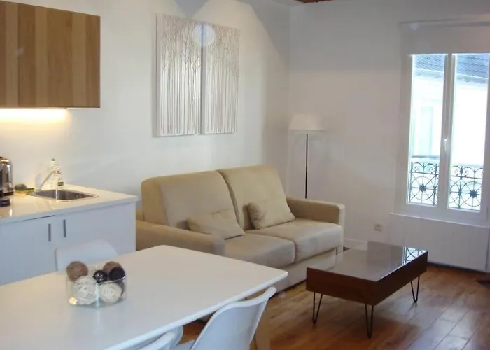 Cosy And Chic Flat In Saint Germain Apartment
